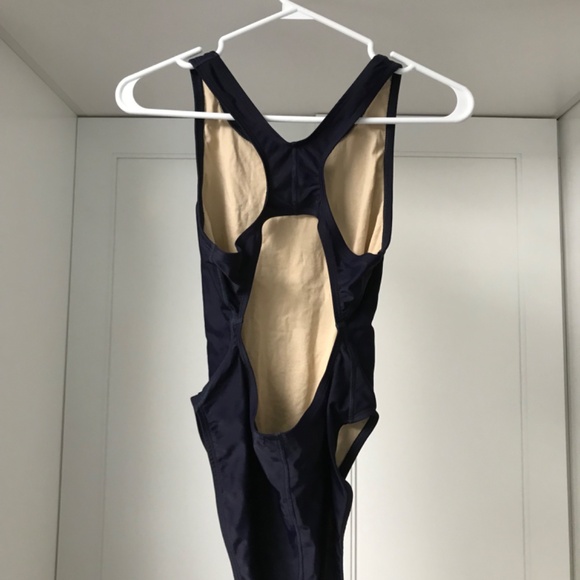 TYR Women’s Swimsuit Bathing Suit US 32 Navy Racerback One Piece NWOT - Picture 2 of 5